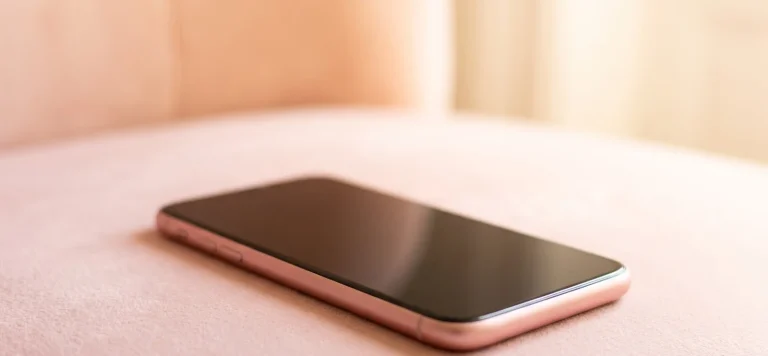 iPhone 17 Pro Max Pink